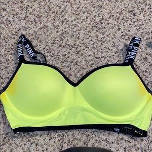 vs pink sports bra